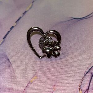Silver Heart and Paw Print Pet Lover Memorial Metal Pin